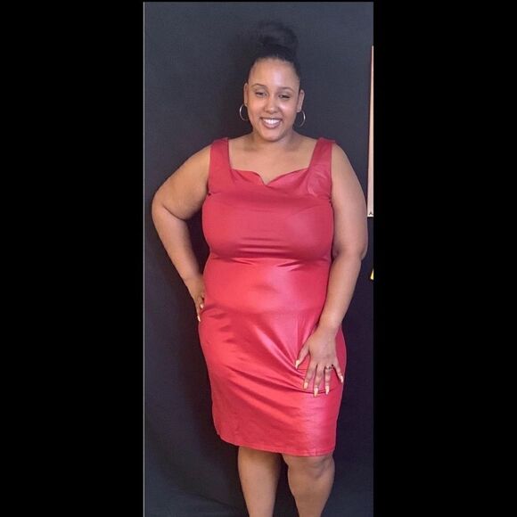 Plus Size Red Faux Leather MIDI Dress - Stylish & Chic - Picture 1 of 1